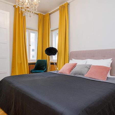 Apartment Peegel In City Center Free Parking Tallinn Extérieur photo