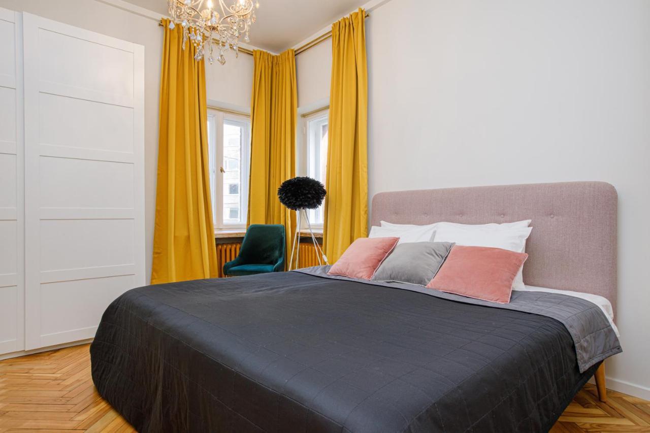 Apartment Peegel In City Center Free Parking Tallinn Extérieur photo