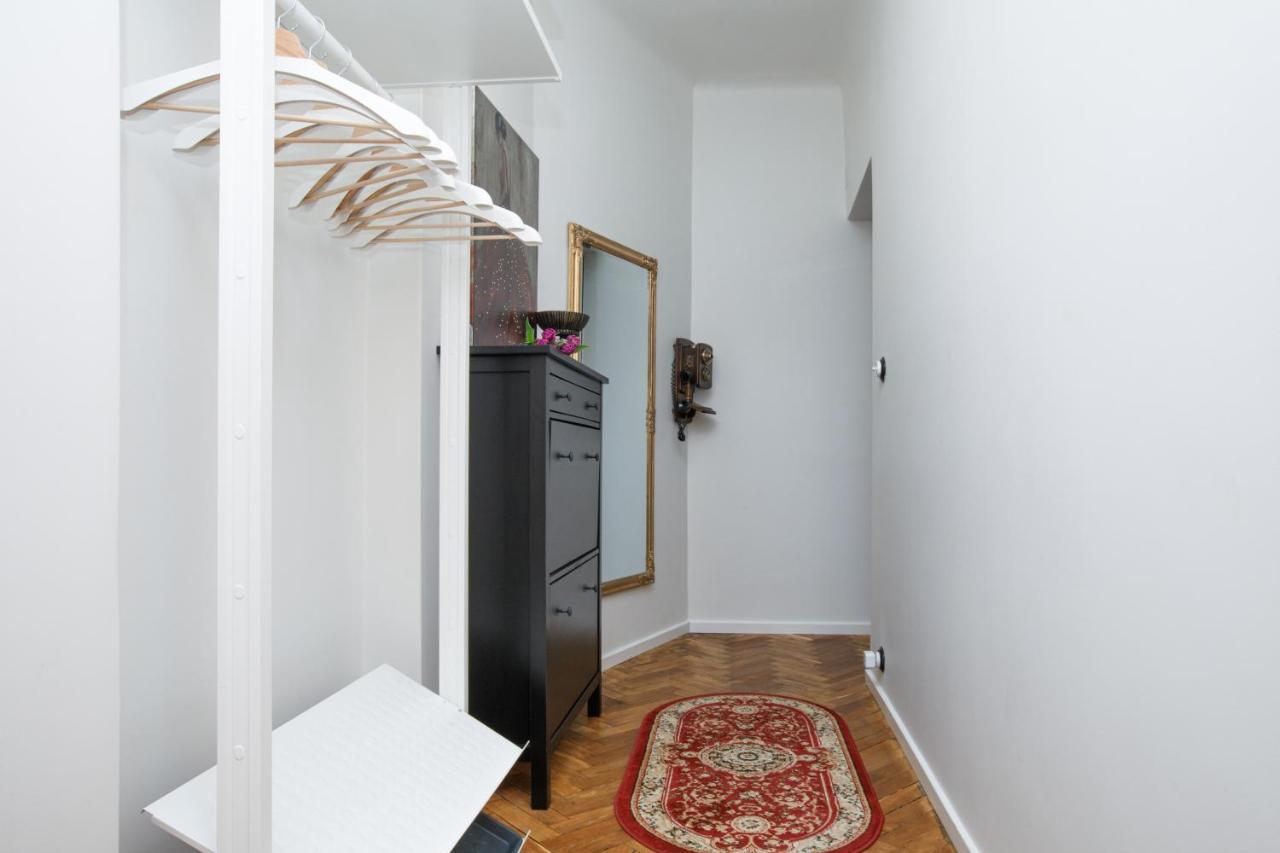 Apartment Peegel In City Center Free Parking Tallinn Extérieur photo
