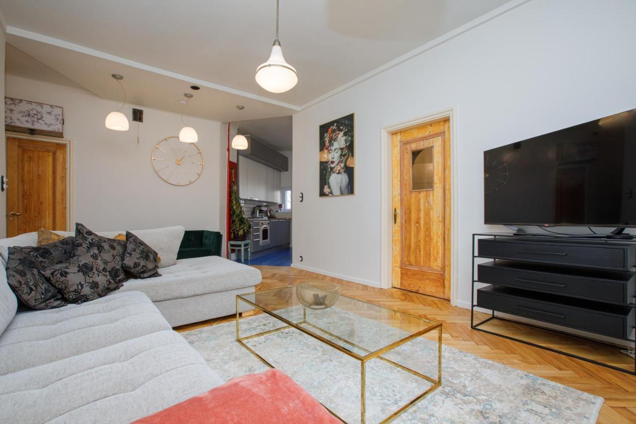 Apartment Peegel In City Center Free Parking Tallinn Extérieur photo
